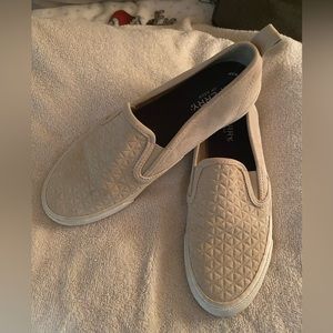 Sperry Slip On -Size 8 quilted top ! Super comfortable!